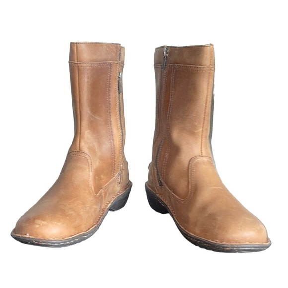 UGG Women's Kaleen Mid Boots Chestnut Leather. Size 8 GUC - Picture 1 of 11